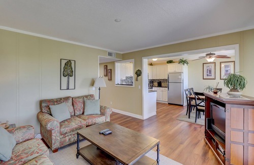 Folly Field Villa | Top Floor HHB&T Oceanview 2 Bedroom Villa!