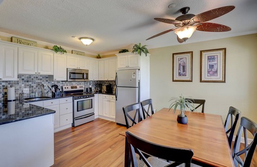 Folly Field Villa | Top Floor HHB&T Oceanview 2 Bedroom Villa!