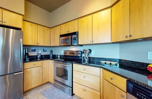 Highland Lake Estates Condo | Top Floor - Largest Size 1 Bedroom - 1.5 Bath Villa (Sleeps 4)