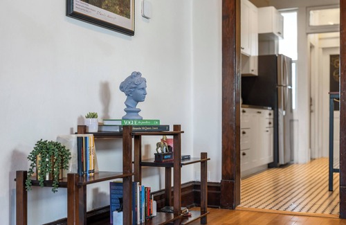 Central City Apartment | Top-Floor of 2-Story - Downtown area of SLC & Close to the University of Utah.