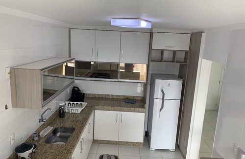 Aviacao Apartment | Top floor (penthouse) overlooking the beach, with barbecue on the balcony