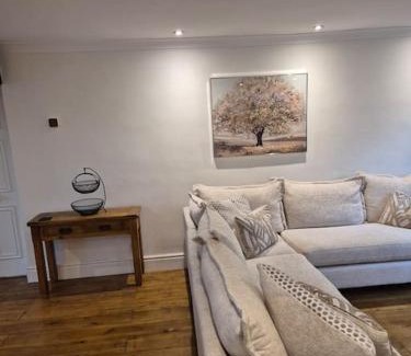 Coleshill Apartment | Top Floor Penthouse suite Near NEC BHX HS2
