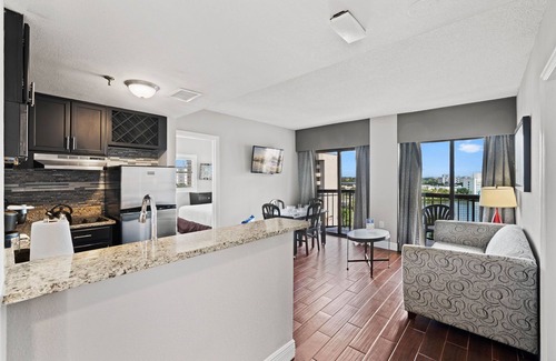 Florida Center Condo | Top Floor, pool and lake view close to Universal