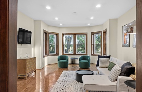 Chicago Apartment | Top Floor Portage Park Lookout