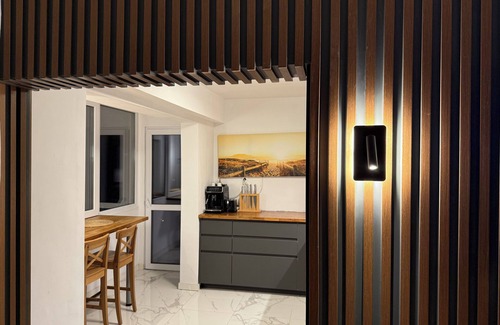 Varna Apartment | Top floor private app sea & city view Balcony barbecue. Best location Chayka.