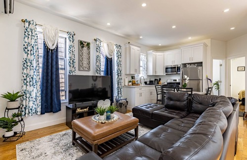 Canarsie Apartment | Top Floor & Skylight Brooklyn