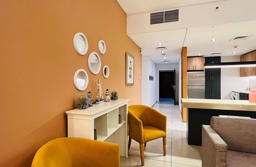 Dubai Marina Apartment | Top Floor with city skyline view 3 bedroom + hall unit dubai marina