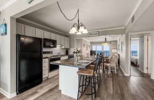 Nags Head Condo | Top Floor with Oceanfront & Sound Views! Walk-in Shower, Avail: 9-6-25 - 9-13-25