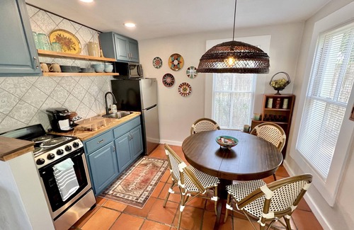 Valencia Terrace Cottage | TOP FLORIDA's La Casita