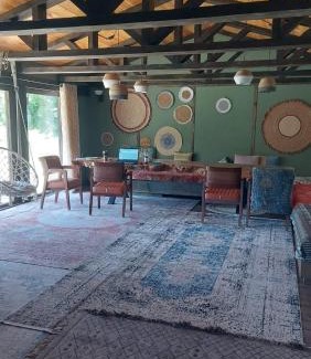 Besqaynar House | Top Hill Resort