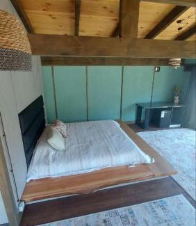 Besqaynar House | Top Hill Resort