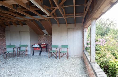 Kingswood House | Top House