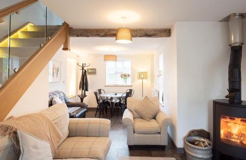 Kingswood House | Top House