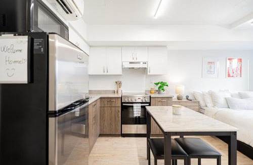 Quartier des Spectacles Apartment | Top Location - Cozy & Bright MTL studio near metro