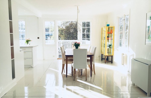 Hoglandet Villa | Top location in idyllic neighborhood near the city