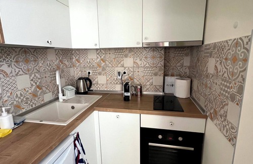 Burgas Apartment | Top location in the city center of Burgas - Charming 2-bedroom apartment WiFi