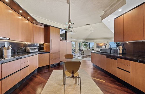 Coronado Shores House | Top Luxury Home in NSB! Pool, Hot Tub, Beach Boardwalk, Mini Gym,