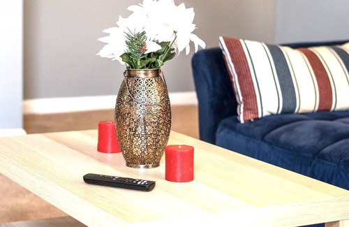 Babe Denny House | Top Notch Quality Room/6 Mins Dtwn/Men Only