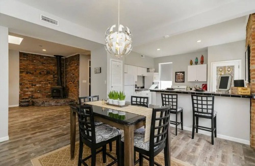 Soulard Apartment | Top of Geyer apartment