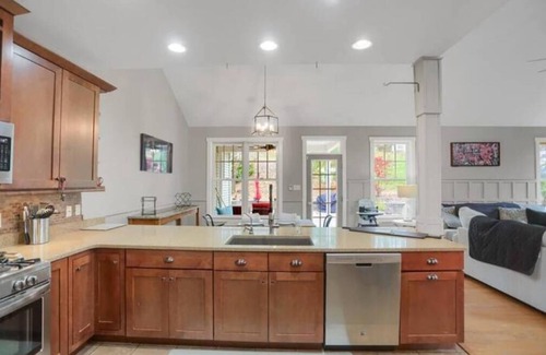 State College House | Top of Lemont - Minutes to Downtown State College and Penn State