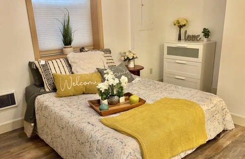 North Queen Anne House | Top of Queen Anne Lower Level 2 bedroom