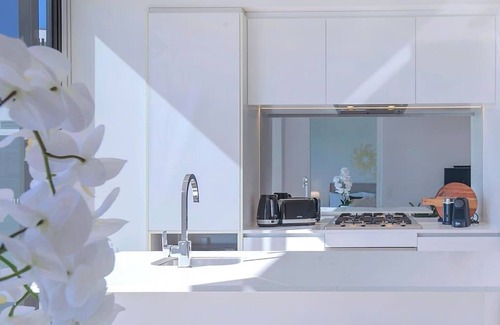 Spring Hill Apartment | Top of Spring Hill Balcony Bliss and Poolside Escape