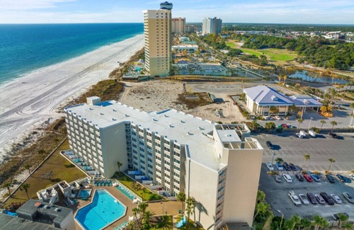 Panama City Beach Apartment | Top of the Gulf 615 - Beach Front Resort - Ocean View Studio Condo