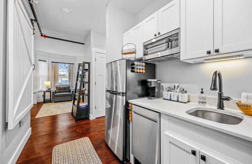 Traverse City Apartment | Top of the Shoppe - Studio Downtown Traverse City
