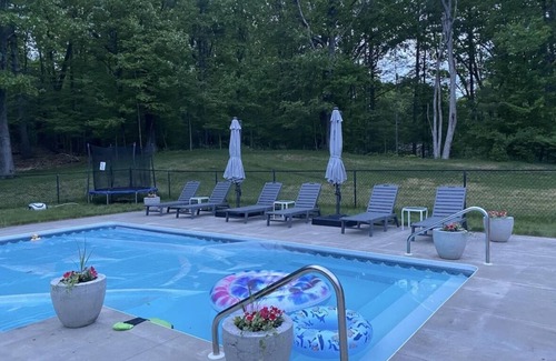 Saratoga Springs House | Top of the Stretch Oasis. 5 minutes to Saratoga Race Course!