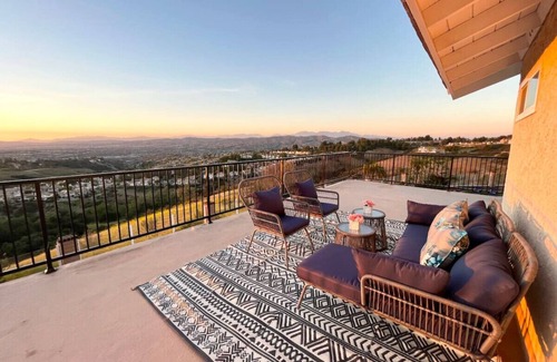 Anaheim Hills House | Top of the World Anaheim View Home