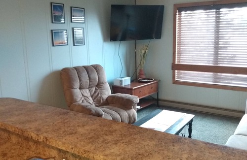 Snowshoe Condo | Top of the World Hide Away - 212