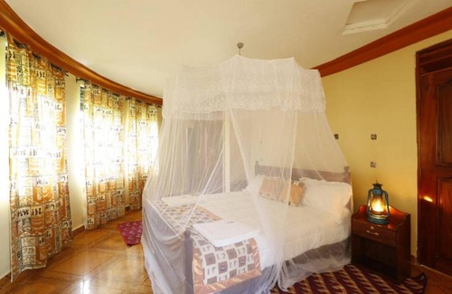 Kibaale Hotel | Top of The World Lodge