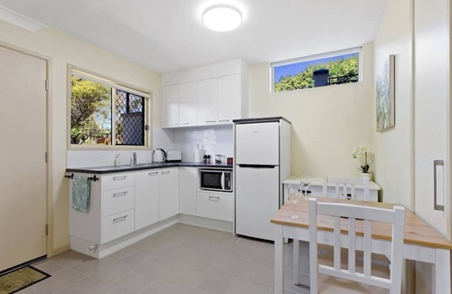 Maleny Apartment | Top Rated Maleny: The Tallowood at The Guesthouse