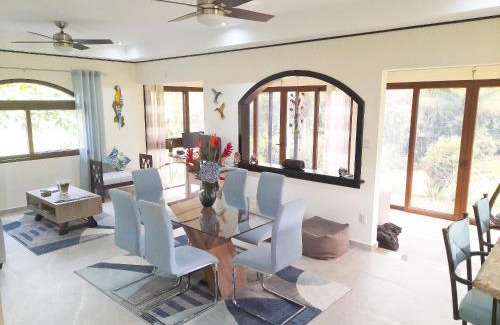 Tronadora Villa | TOP RATED - Stunning Lake Arenal 2 Bed Country House