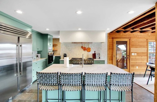 Sundance Cabin | *TOP TIER* SUNDANCE LODGE - 7 Bed, 7 Bath, MOUNTAIN VIEWS