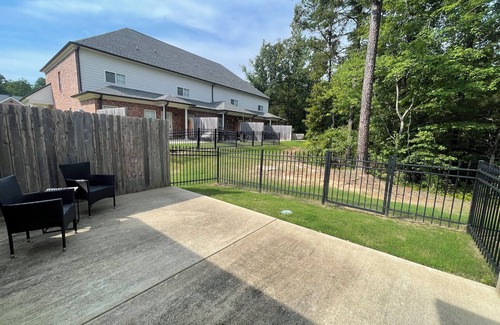 Oxford House | Top Tier Townhome