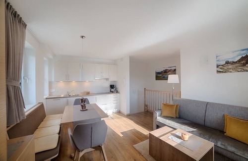 Riscone Apartment | TOP vacation apartment with garden & terrace, bike room, garage, Cron 4 sauna & pool