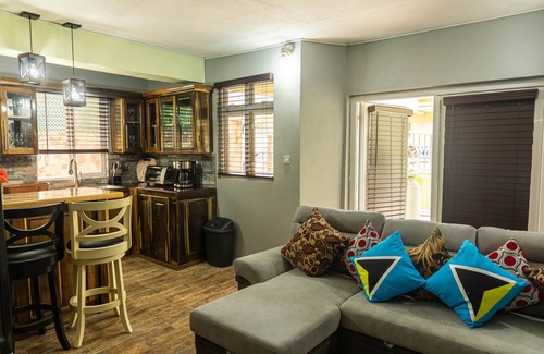Soufriere Condo | Topaz Apartment Villas-Pool Side Piton v