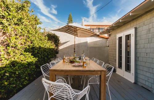 Village of La Jolla House | Topaz By AvantStay Adorable Cottage Walking Distance to Beach w Large Patio