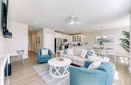 Bermuda Bay Condo | Topaz Tide Condo at Hamilton Cay Reserve