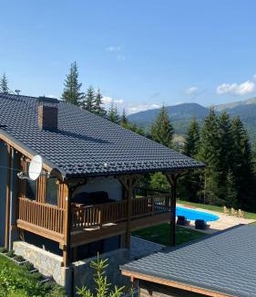 Bukovel Ski Chalet | TOPHILL House