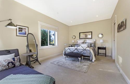West Launceston Apartment | Topiary Haven