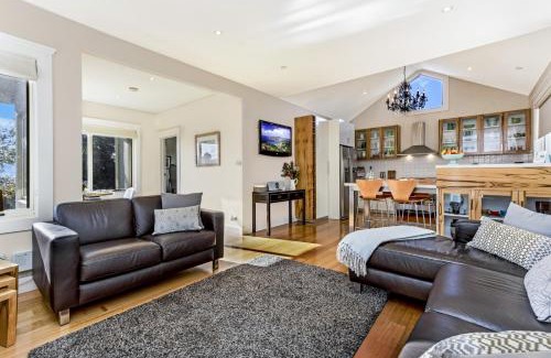 West Launceston Apartment | Topiary Haven