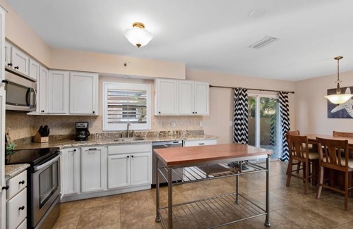Naples Park House | Top‘s Naples Park Home, sleeps 6 (+ toddler), close to beach, near all!