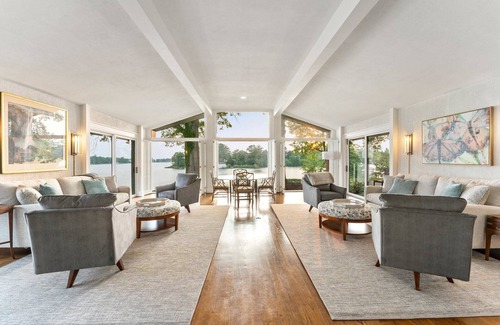 Irvington House | Topside at Stephens Point on Prestigious Carters Creek