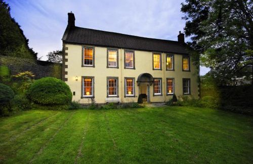 East Horrington House | Topside House - Beautiful 7 bedroom house with hottub wifi and parking near Bath Wells Frome