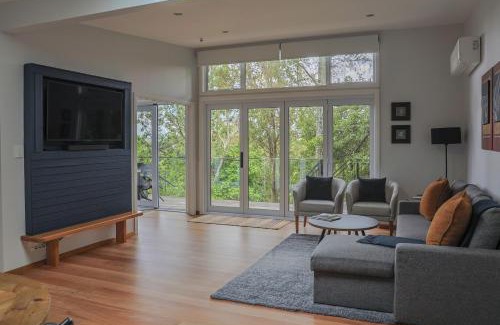 Torbay House | Torbay Tree Tops