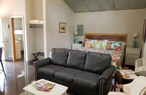 Eastport Hotel | Torch Bay Inn