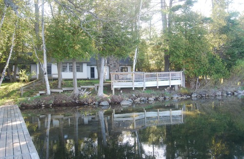 Alden Cottage | Torch Lake Exceptional Lakefront Cottage and Guest House - with Sandy Beach