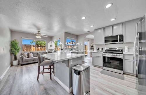 Victorville House | Torino Terrace #42111